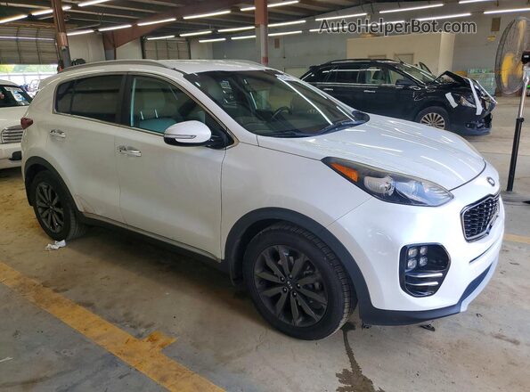 KNDPN3AC7J7466267 2018 KIA SPORTAGE White Front right