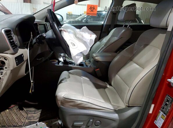 KNDPN3AC8H7034202 2017 KIA SPORTAGE Бордовый Вид салона спереди