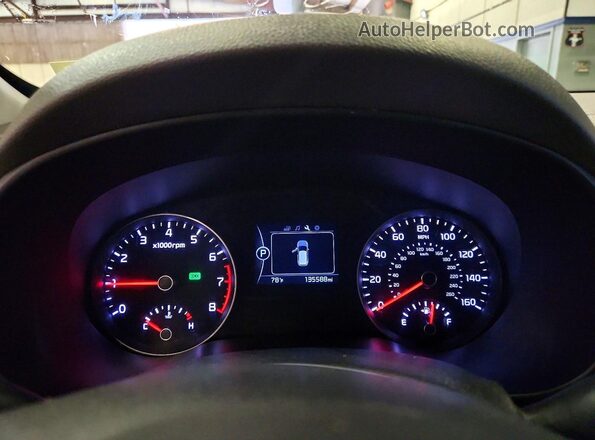 KNDPNCAC0H7057120 2017 KIA SPORTAGE Red Widok zestawu wskaźników