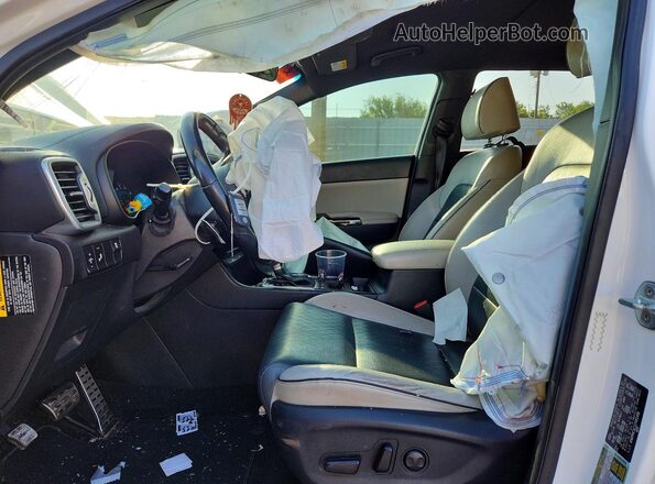 KNDPNCAC1J7451456 2018 KIA SPORTAGE White Вид салону спереду