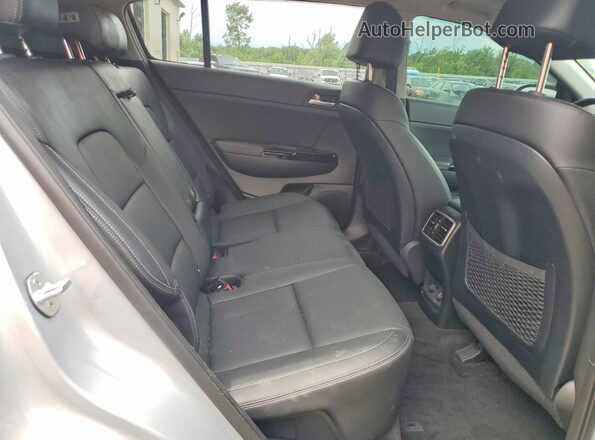 KNDPNCAC1K7514265 2019 KIA SPORTAGE Серебряный Вид задней части салона