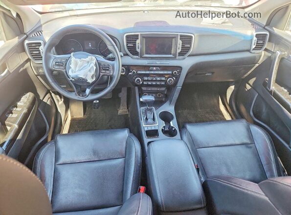 KNDPNCAC2J7390327 2018 KIA SPORTAGE Red Dashboard view