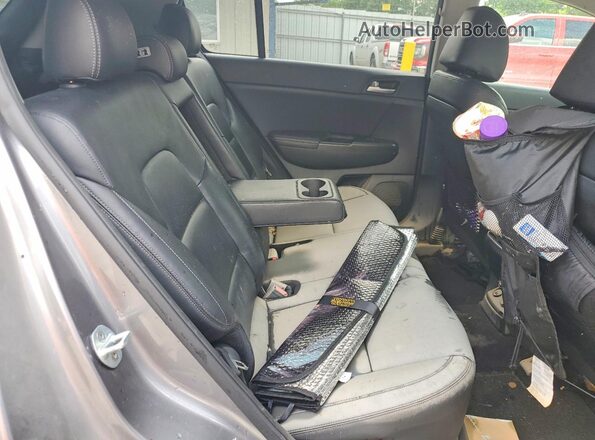 KNDPNCAC3H7069763 2017 KIA SPORTAGE Gray Vista interior trasera