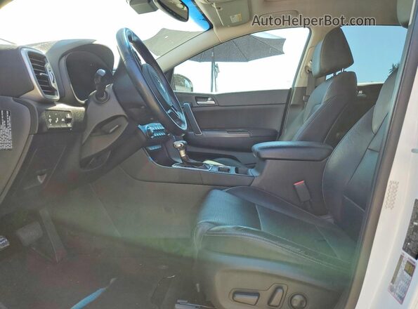 KNDPNCAC4H7074535 2017 KIA SPORTAGE White წინა სალონის ხედი