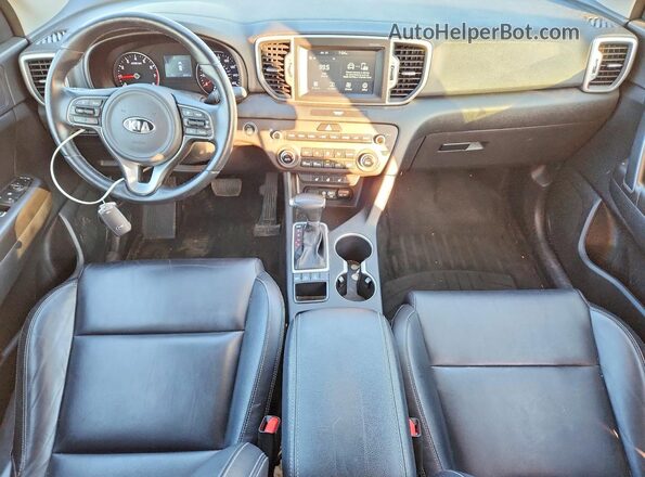KNDPNCAC5H7220988 2017 KIA SPORTAGE White Vista del salpicadero