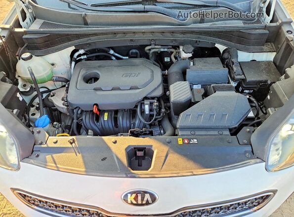 KNDPNCAC5H7220988 2017 KIA SPORTAGE White Vista del compartimento del motor