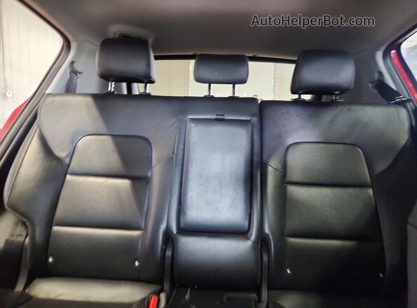 KNDPNCAC6H7257144 2017 KIA SPORTAGE Red Widok tylnych siedzeń