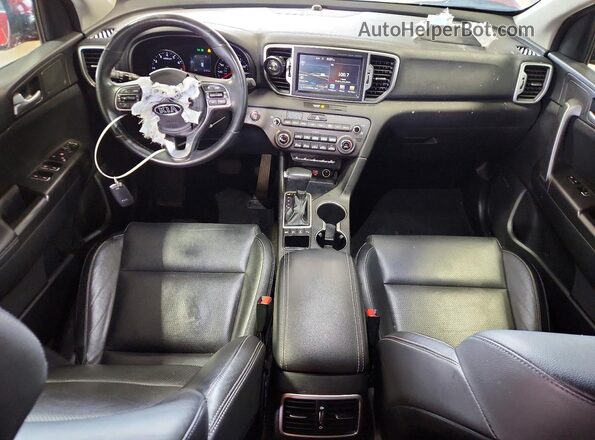 KNDPNCAC6H7257144 2017 KIA SPORTAGE Red Widok deski rozdzielczej