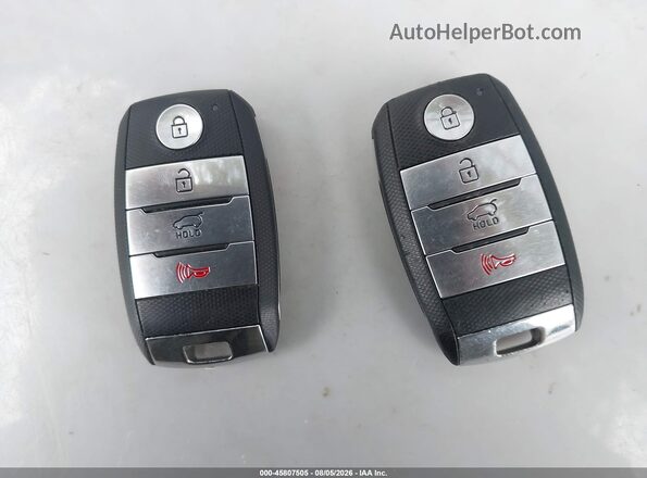 KNDPNCAC8H7055860 2017 KIA SPORTAGE White Widok deski rozdzielczej