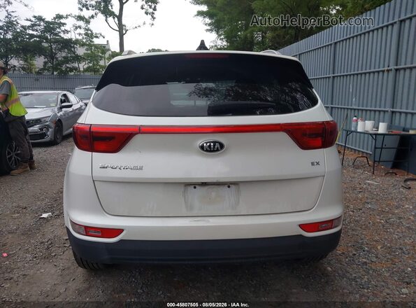 KNDPNCAC8H7055860 2017 KIA SPORTAGE White 