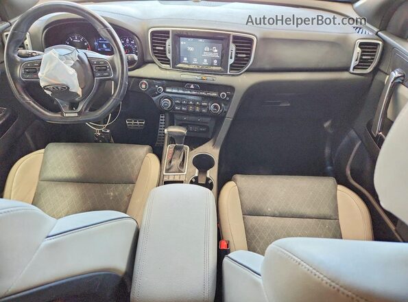 KNDPNCAC8J7426635 2018 KIA SPORTAGE Черный Вид панели приборов