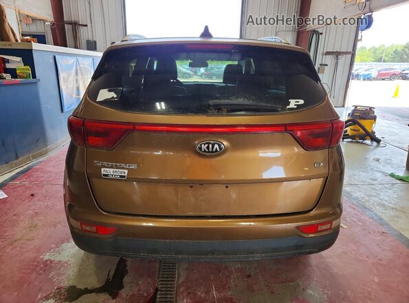 KNDPNCAC9H7032037 2017 KIA SPORTAGE Gold Вид ззаду