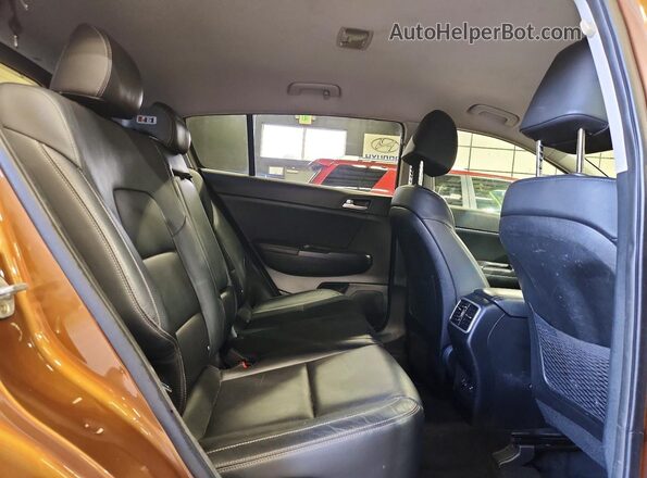 KNDPNCACXH7275842 2017 KIA SPORTAGE Brown Vista del compartimento del motor