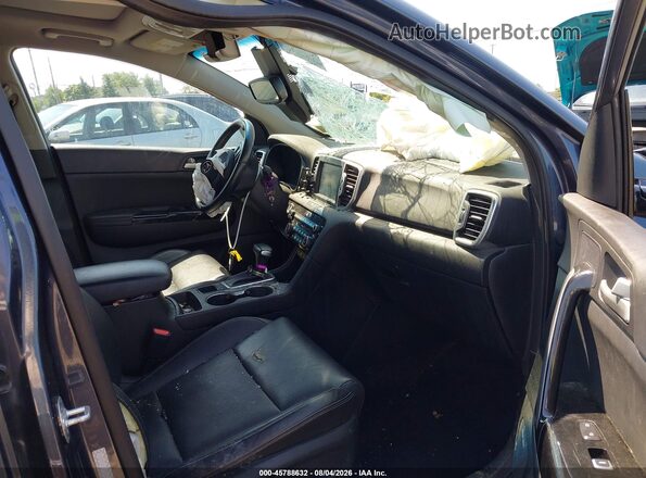 KNDPNCACXJ7310255 2018 KIA SPORTAGE Dark Blue Вид салону спереду