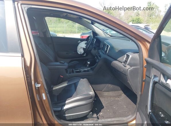 KNDPNCACXJ7318677 2018 KIA SPORTAGE Brown წინა სალონის ხედი