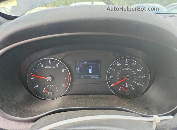 KNDPNCACXJ7411196 2018 KIA SPORTAGE Black Front interior view