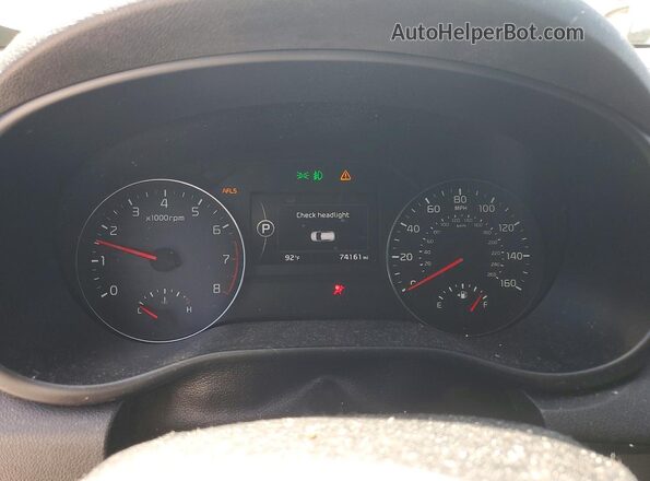 KNDPR3A62J7370853 2018 KIA SPORTAGE Белый Вид щитка приборов