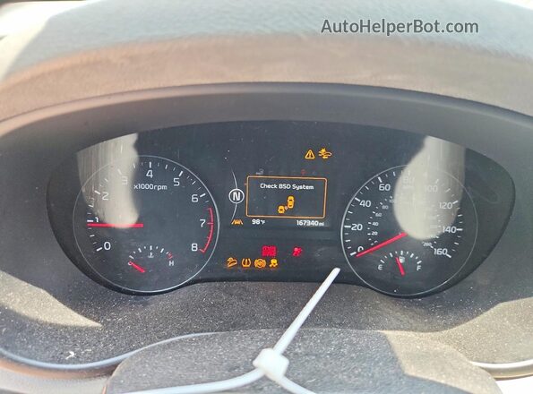 KNDPR3A65H7203946 2017 KIA SPORTAGE White Widok zestawu wskaźników