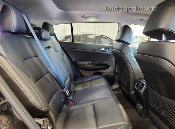 KNDPRCA68H7067456 2017 KIA SPORTAGE Black Vista interior trasera