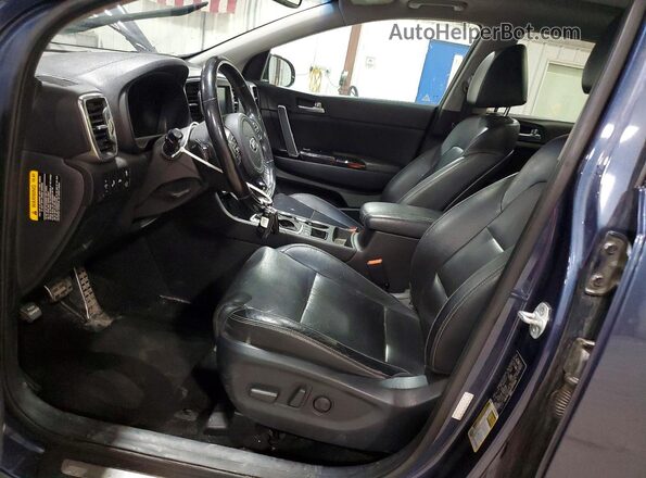 KNDPRCA69H7207806 2017 KIA SPORTAGE Blue Front interior view