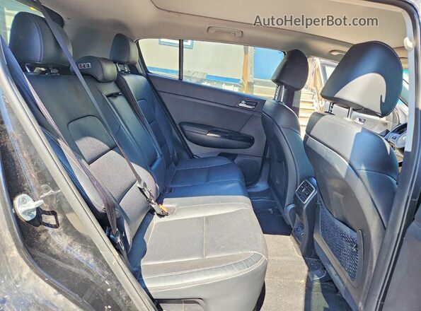 KNDPRCA69J7484901 2018 KIA SPORTAGE Black უკანა სალონის ხედი