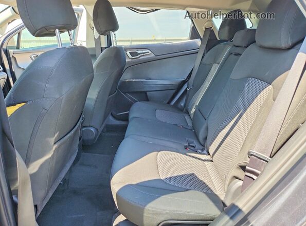 KNDPU3AF6P7064584 2023 KIA SPORTAGE Charcoal Vista interior trasera