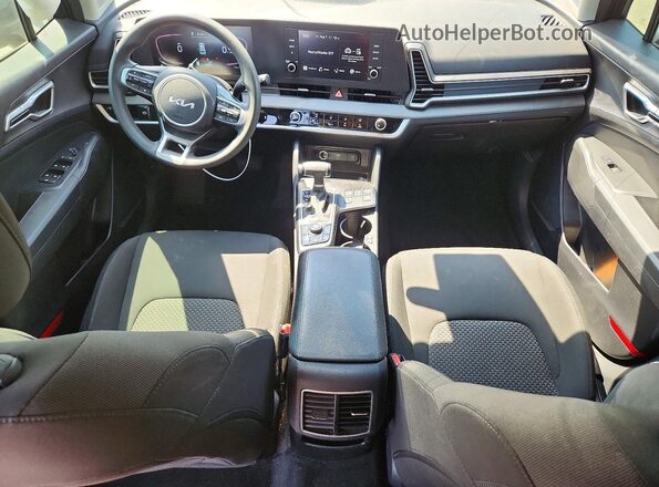 KNDPU3AF6P7064584 2023 KIA SPORTAGE Charcoal Vista del salpicadero