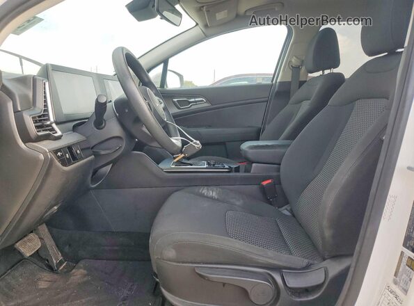 KNDPU3AF6P7117736 2023 KIA SPORTAGE White Widok wnętrza z przodu