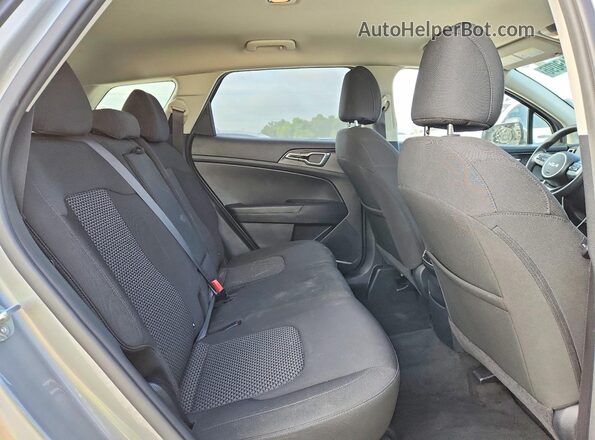 KNDPU3DF6R7275203 2023 KIA SPORTAGE Gray Widok wnętrza z tyłu