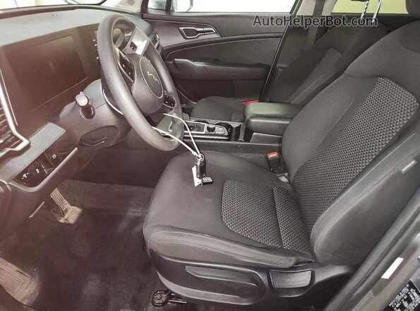KNDPUCAF0P7190889 2023 KIA SPORTAGE Silver Widok wnętrza z przodu