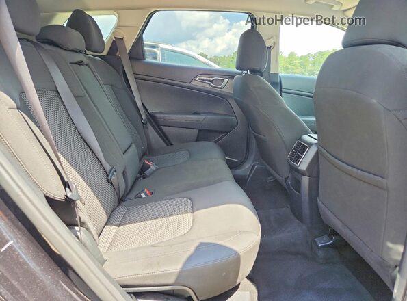 KNDPUCAF1P7132189 2023 KIA SPORTAGE Черный Вид задней части салона