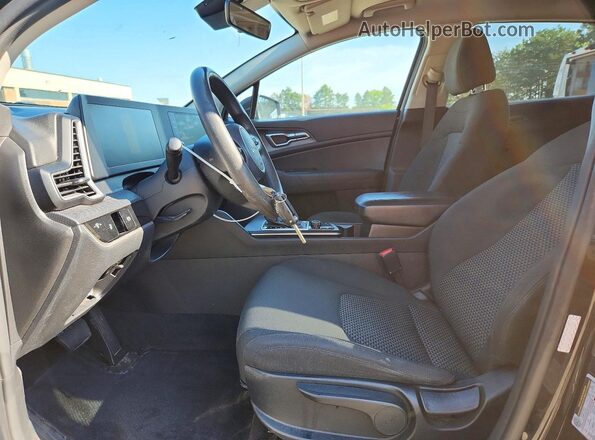 KNDPUCAF1P7142690 2023 KIA SPORTAGE Black Vista interior delantera