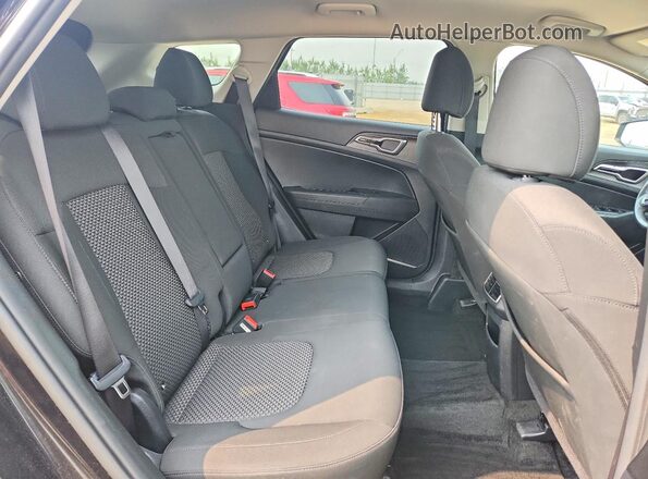 KNDPUCAF8P7146543 2023 KIA SPORTAGE Black Vista interior trasera