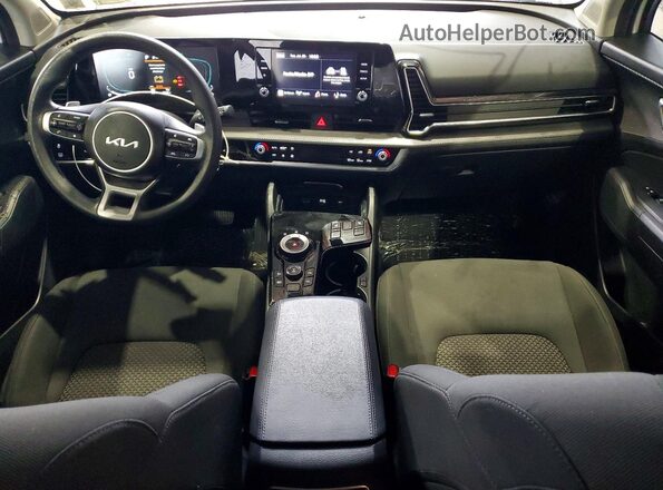KNDPUCAG4P7095924 2023 KIA SPORTAGE White Vista del salpicadero