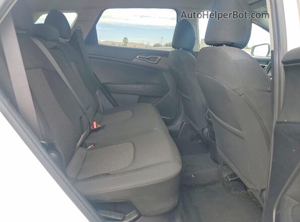 KNDPUCAG5P7057442 2023 KIA SPORTAGE Белый Вид задних сидений