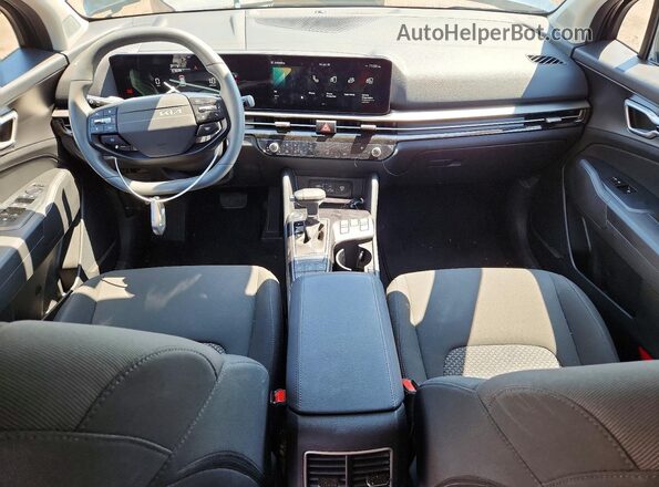 KNDPUCDF1T7475168 2026 KIA SPORTAGE Black Vista del salpicadero
