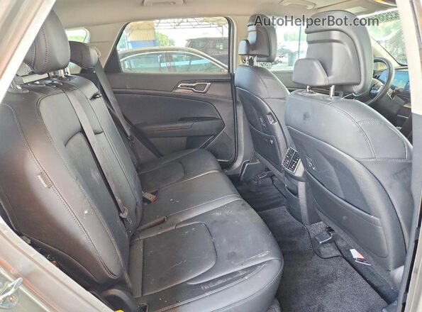 KNDPV3DF3R7268299 2024 KIA SPORTAGE Silver Вид задніх сидінь