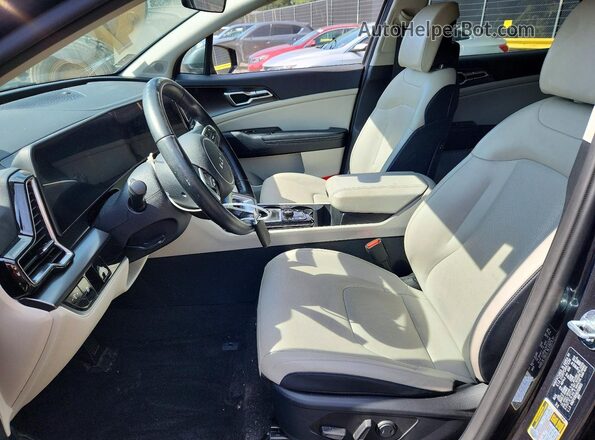 KNDPV3DF4S7328015 2025 KIA SPORTAGE Gray Widok wnętrza z przodu