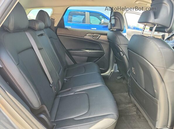 KNDPV3DF5R7324713 2024 KIA SPORTAGE Gray Widok wnętrza z tyłu