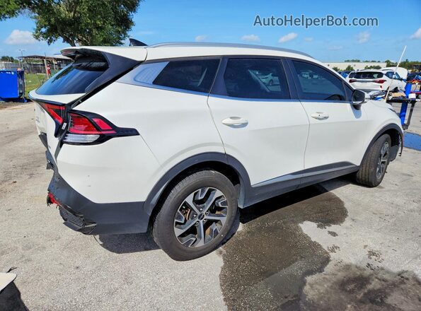 KNDPVCAG2P7057346 2023 KIA SPORTAGE White Rear right