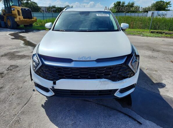 KNDPVCAG2P7057346 2023 KIA SPORTAGE White Front view