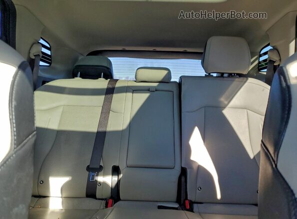 KNDPVCAG3P7041155 2023 KIA SPORTAGE Blue Rear seats view