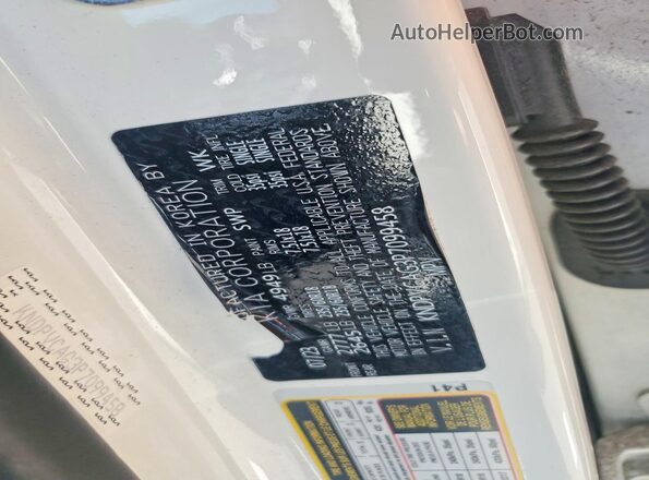 KNDPVCAG3P7099458 2023 KIA SPORTAGE White VIN sticker view
