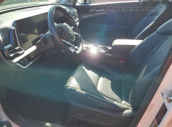 KNDPVCDG8R7132534 2024 KIA SPORTAGE White Vista interior delantera