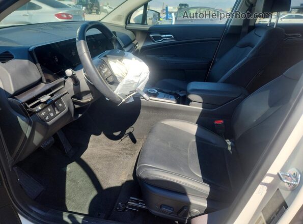 KNDPVDDG0T7319862 2026 KIA SPORTAGE White Սալոնի դիմացի տեսք