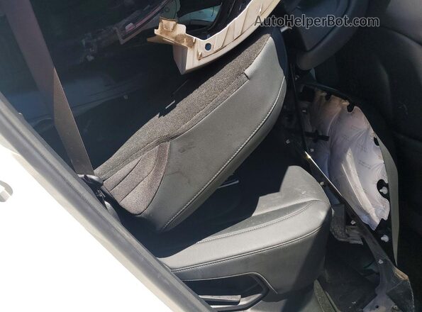 KNDPXCAG6P7082583 2023 KIA SPORTAGE Белый Вид задних сидений