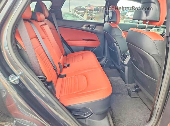 KNDPXCDG3S7177641 2025 KIA SPORTAGE Charcoal Вид задньої частини салону