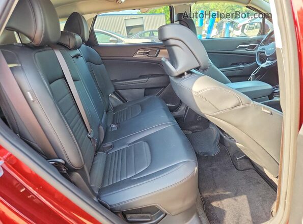 KNDPXCDG5R7167767 2024 KIA SPORTAGE Burgundy Vista interior trasera