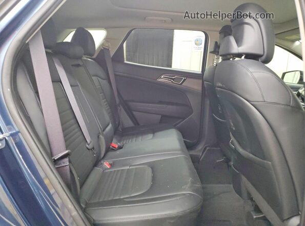 KNDPXCDG7R7124645 2024 KIA SPORTAGE Blue Widok wnętrza z tyłu