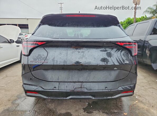 KNDPYDDH2T7340051 2026 KIA SPORTAGE Black Rear view